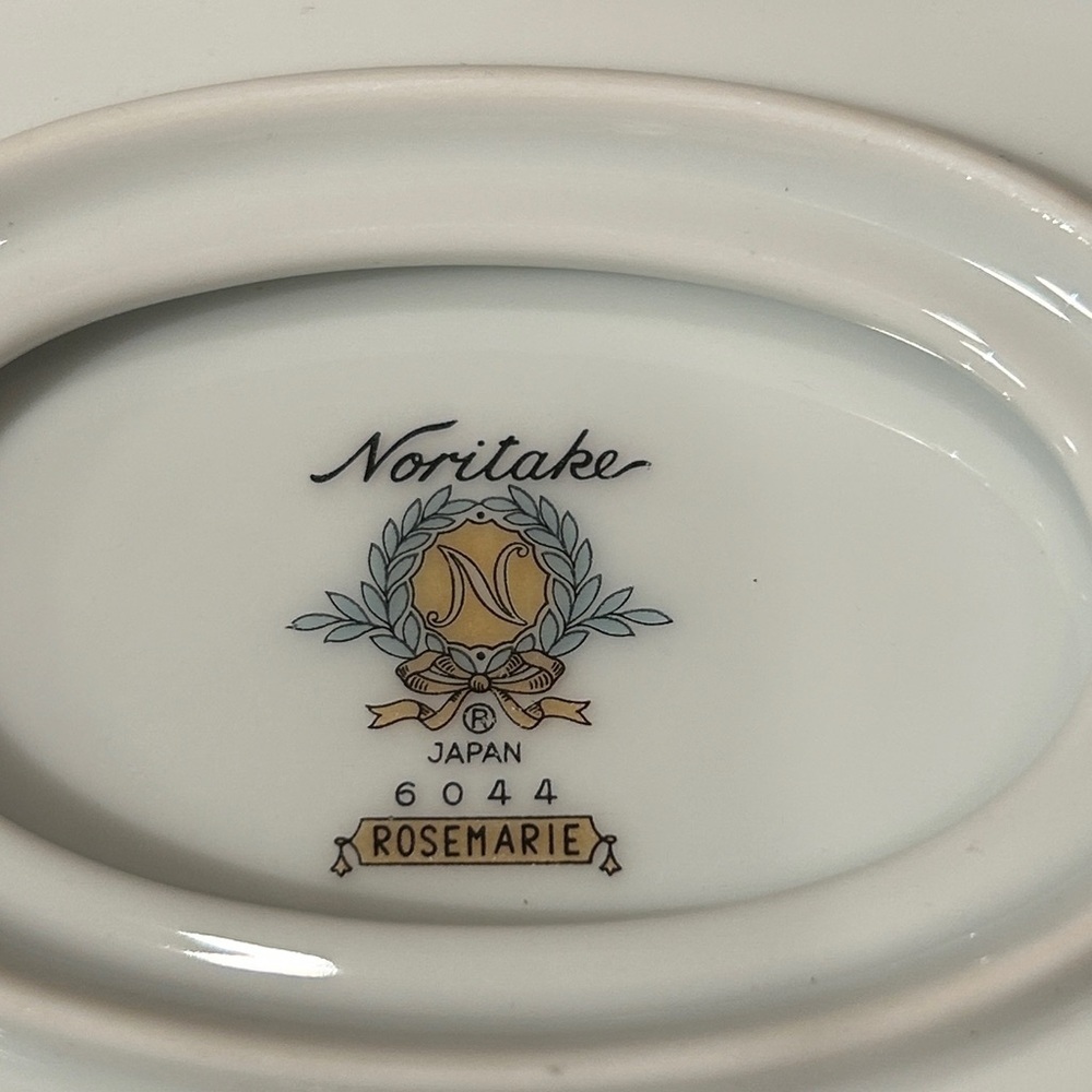 Noritake Rosemarie Oval Gravy Boat White w/ Pink Roses Platinum Trim Japan 6044 - Picture 8 of 11